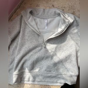 Fabletics cropped 1/4 zip